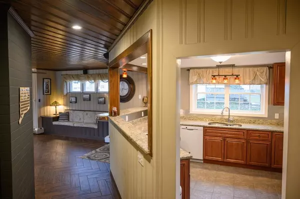 Southbridge, MA 01550,210 Hillside Rd