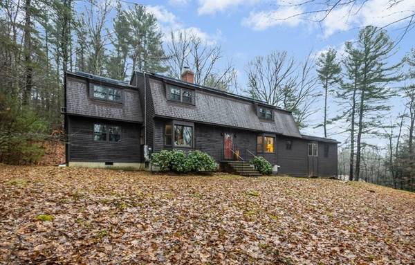 51 Mcgilpin Rd, Sturbridge, MA 01566