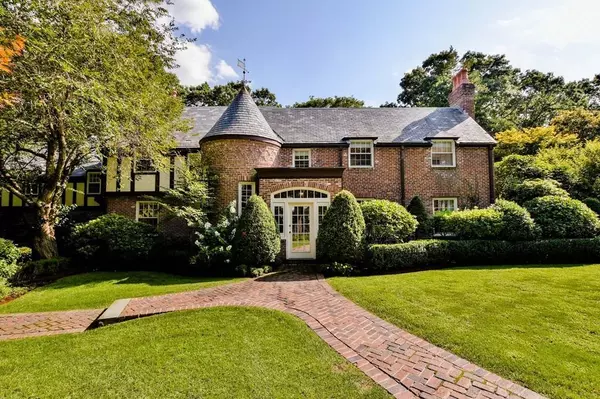 22 Wellesley Rd, Belmont, MA 02478