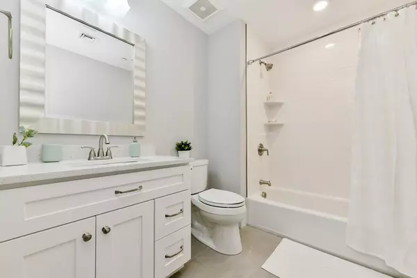 Reading, MA 01867,8 Sanborn Street #2006