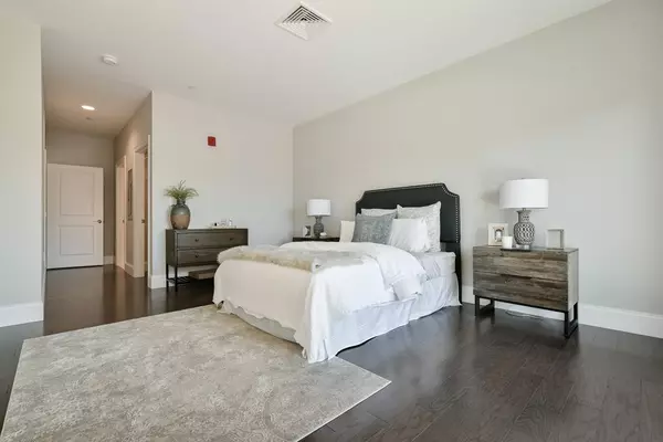 Reading, MA 01867,8 Sanborn Street #2006