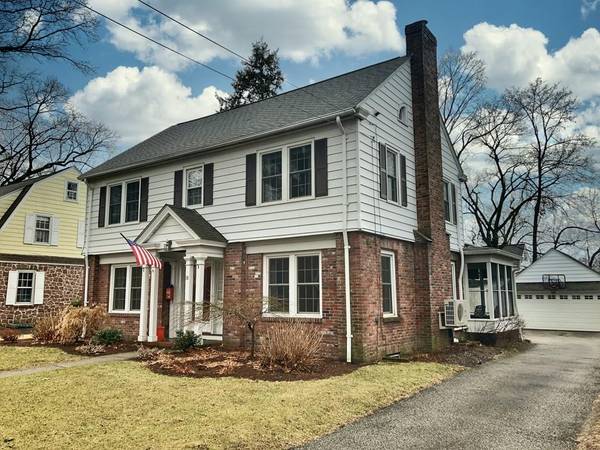 10 Chatham Road, Longmeadow, MA 01106