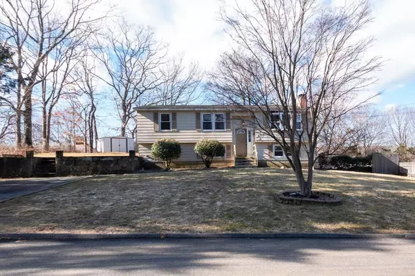 Johnston, RI 02919,38 S Bennett Dr