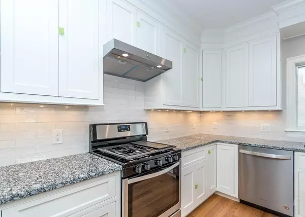 Waltham, MA 02453,125 Ash Street #2