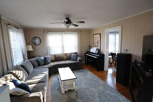 Agawam, MA 01001,30 Washington Ave