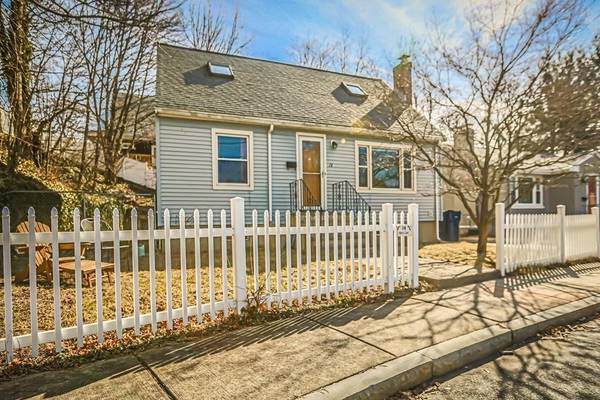 14 Maria Lane,  Boston,  MA 02131