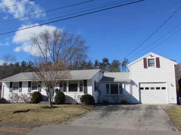 21 Pine Hill Ter, Rockland, MA 02370