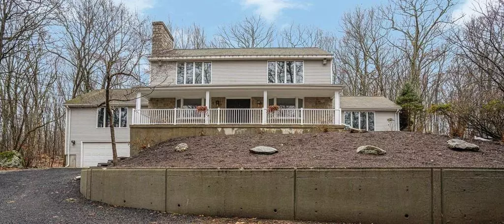 55 Sherman Ave, Lincoln, RI 02865