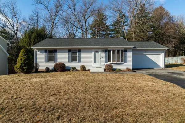 29 Stephanie Cir, Springfield, MA 01129