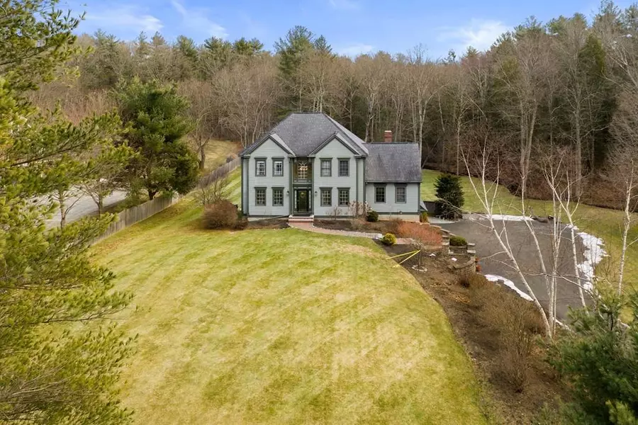 35 Woodman Rd, South Hampton, NH 03827