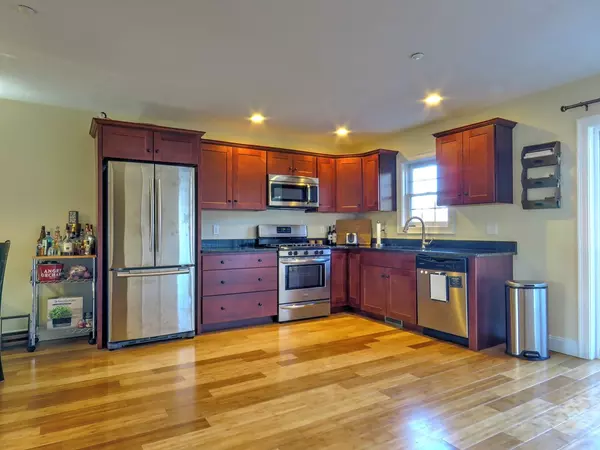 Hanson, MA 02341,8 Great Cedar Drive #8