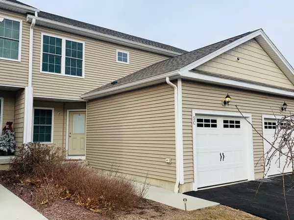 5 Maple View Ln #C, Agawam, MA 01001