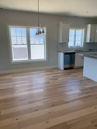 Clinton, MA 01510,923 Crestwood Lane #0
