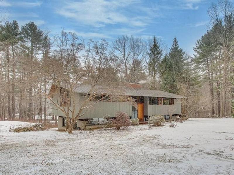 29 Whitney Rd, Harvard, MA 01451