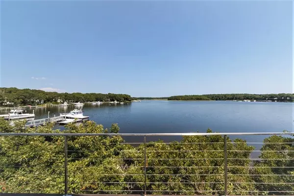 77 Tide Run, Mashpee, MA 02649