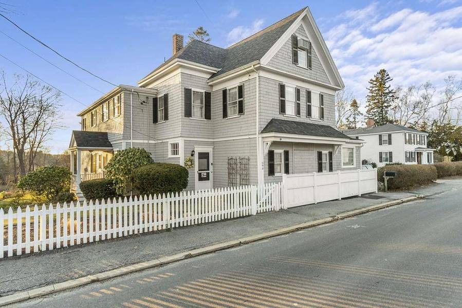 590 Washington Street, Duxbury, MA 02332