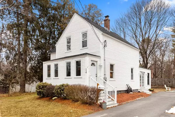 14 Webster St, Clinton, MA 01510