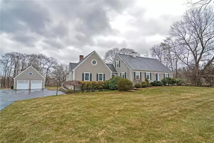 3055 Diamond Hill Rd, Cumberland, RI 02864