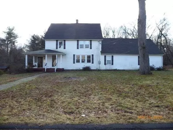 58 Amherst St, West Springfield, MA 01089