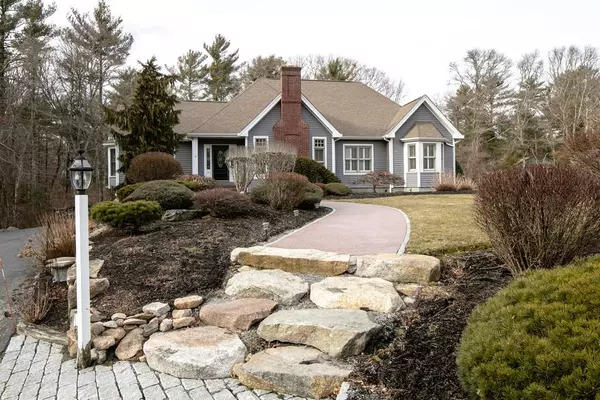 12 Melissa Ann Ln, Mattapoisett, MA 02739