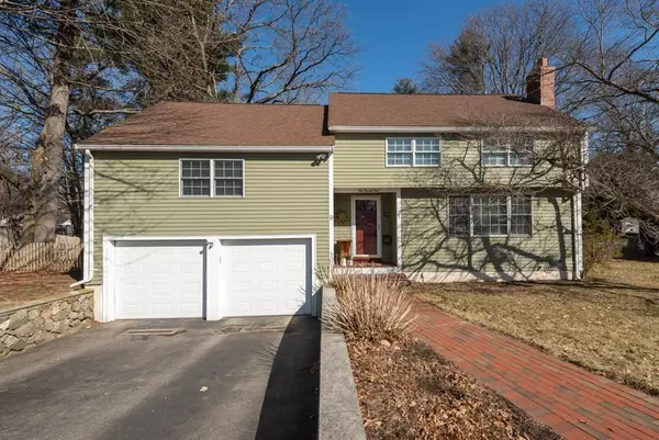 9 Roundy Road, Lynnfield, MA 01940