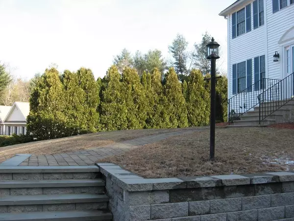 Charlton, MA 01507,34 Brackett Hill Road