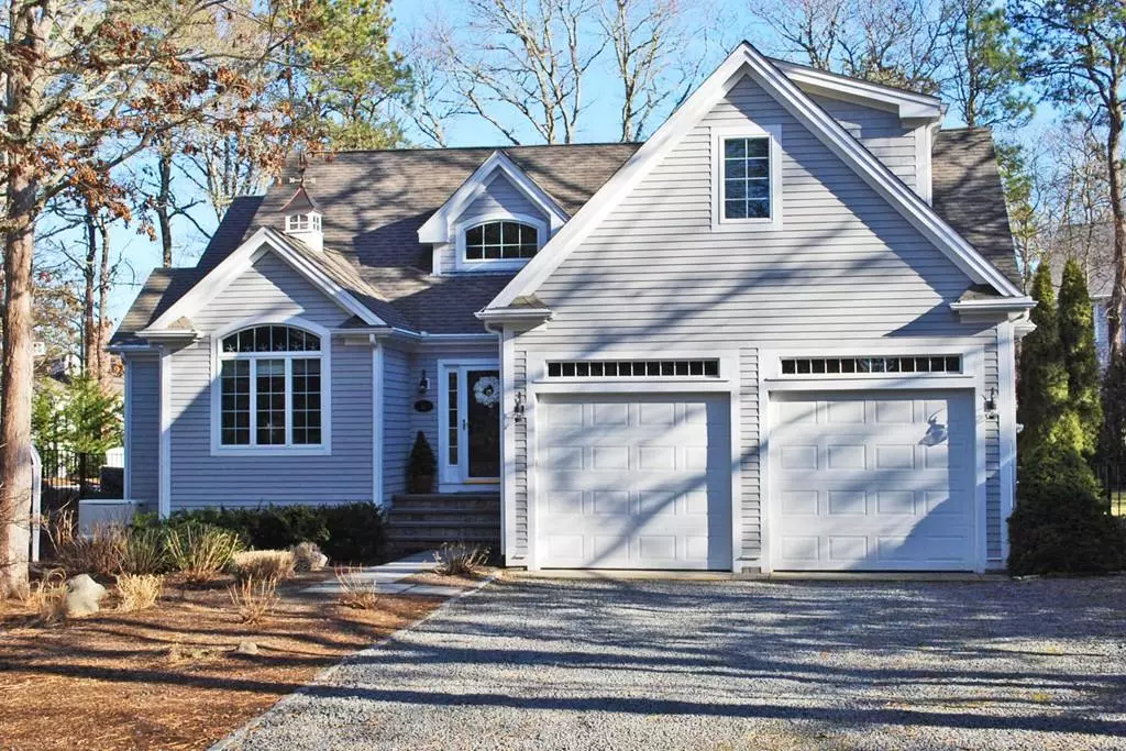 Mashpee, MA 02649,11 Sand Dollar Lane