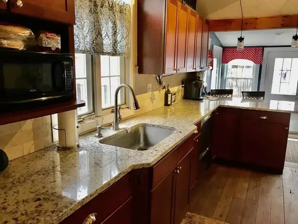 West Bridgewater, MA 02379,60 Walnut St