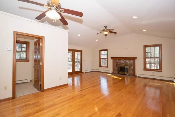 Northbridge, MA 01534,37 Jessica Way