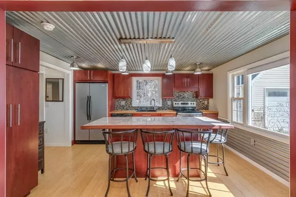 Portsmouth, NH 03801,170 Swett