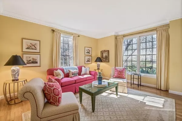 Sherborn, MA 01770,29 Greenwood Street