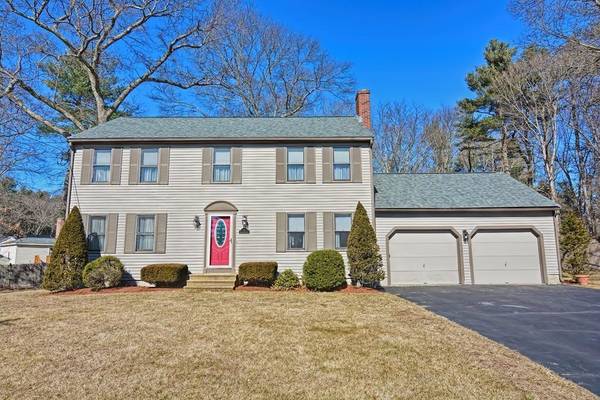 8 Hawthorne Drive, Walpole, MA 02081