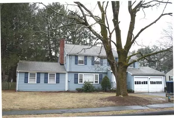 12 Priscilla Road, Lynnfield, MA 01940