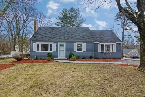 1 Stonybrook Rd, Sharon, MA 02067