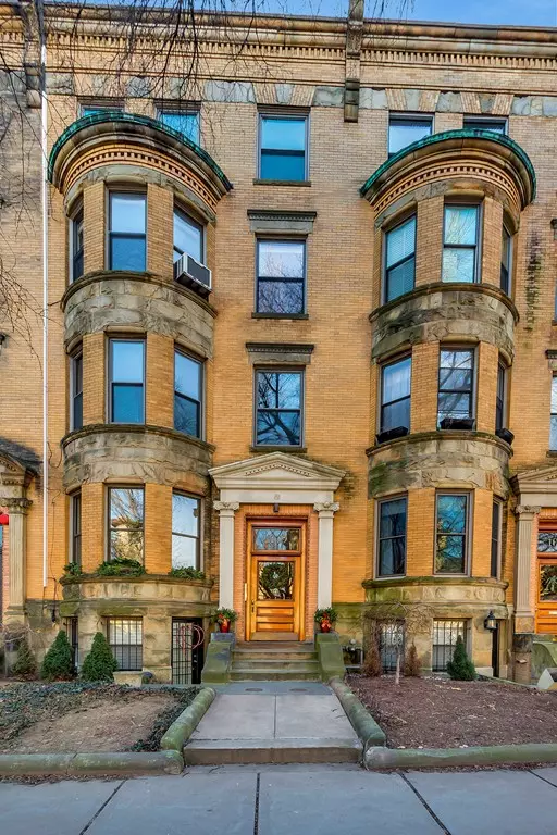 1079 Beacon Street #5, Brookline, MA 02446