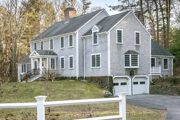 25 Bowsprit Ln, Duxbury, MA 02332