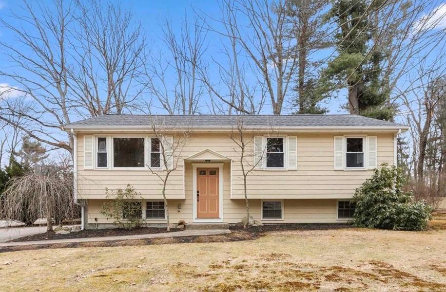 190 Chamberlain Street, Holliston, MA 01746