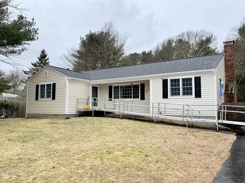 39 Maddaket Lane, Barnstable, MA 02632