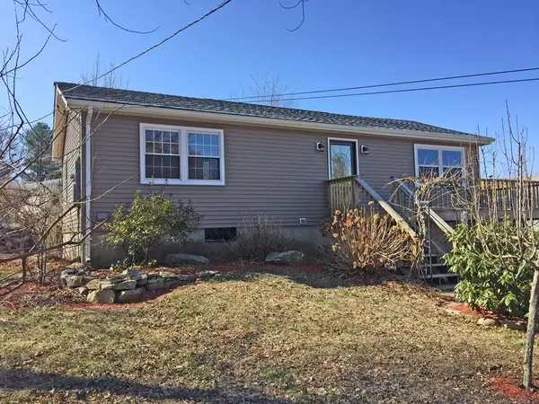 111 Colonial Ave, Tiverton, RI 02878