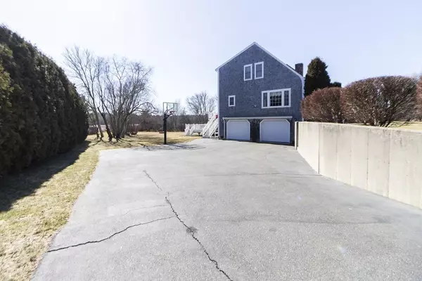 Mattapoisett, MA 02739,191 Acushnet Road