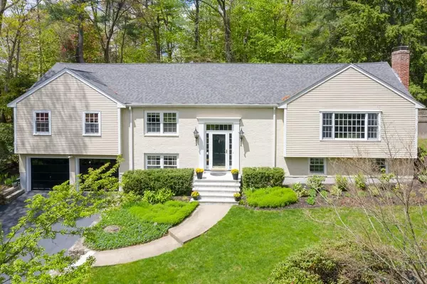140 Benvenue Street, Wellesley, MA 02482