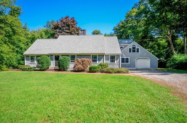 383 Point Rd, Marion, MA 02738