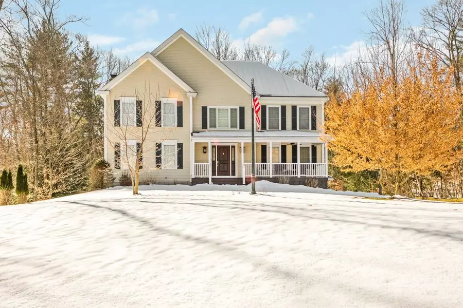 28 Eleanor's Way, Brentwood, NH 03833