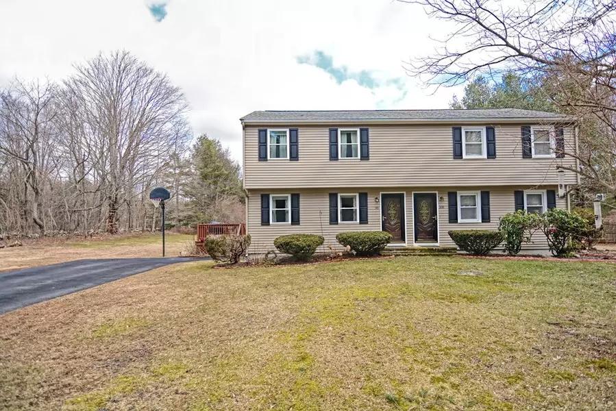 98 E Hodges #98, Norton, MA 02766