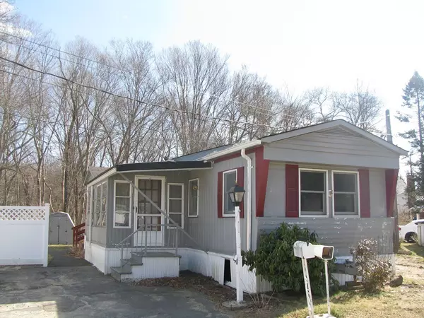 2 Abbey Lane, Taunton, MA 02780