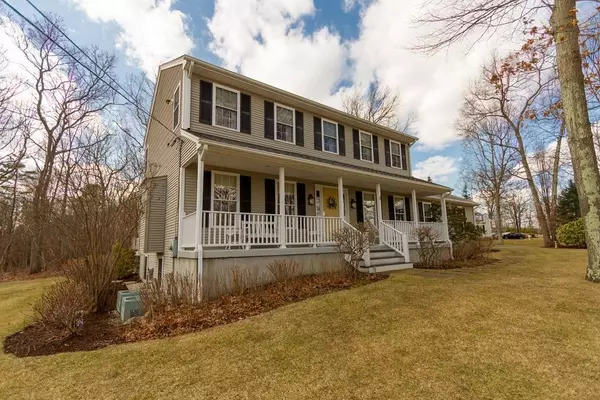 4 Stagecoach Rd, Johnston, RI 02919