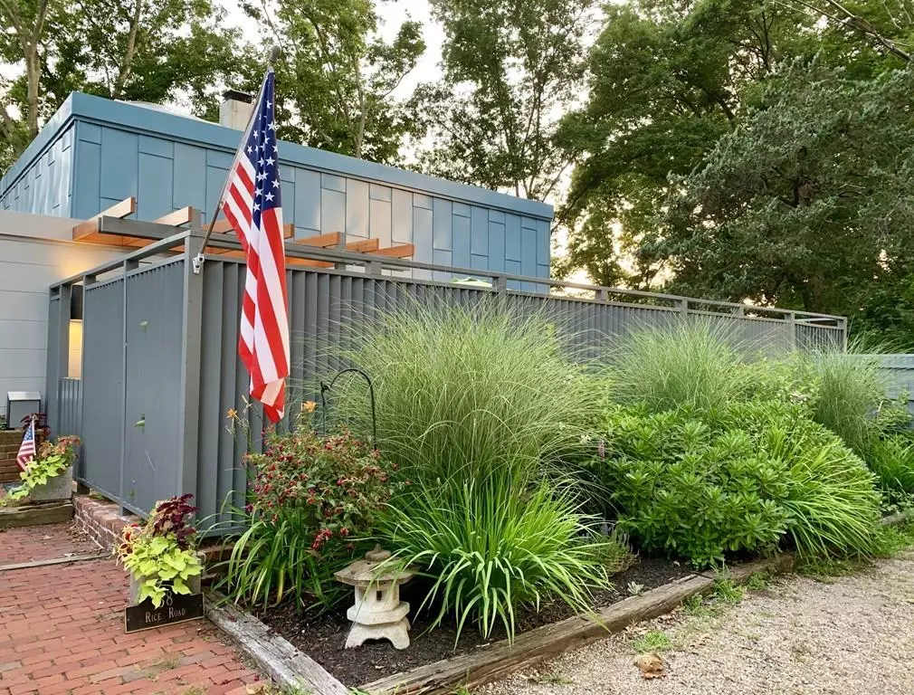Hingham, MA 02043,38 Rice Rd