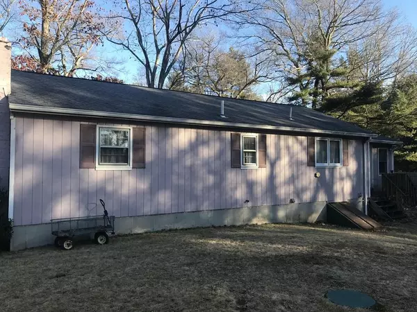 Sturbridge, MA 01566,199 New Boston Road