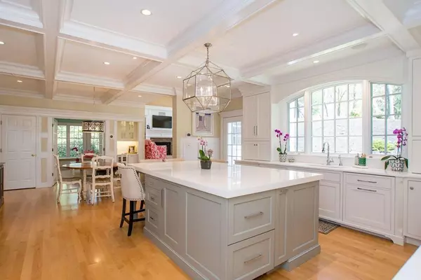 Hingham, MA 02043,2 Brewer Way