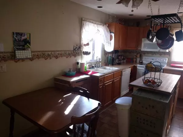 Springfield, MA 01104,73 Oklahoma St